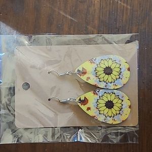 Sunflower Lovers. Must Go.  Make an offer